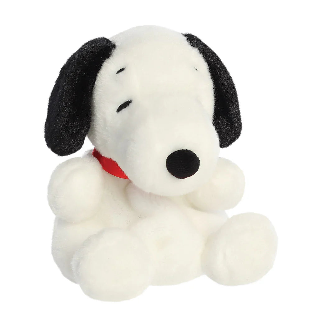 peanuts-snoopy-plush-toy