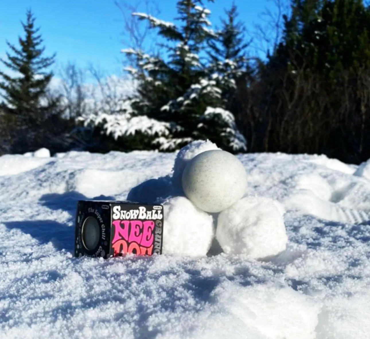 needoh-snow-ball-crunch-stress-ball