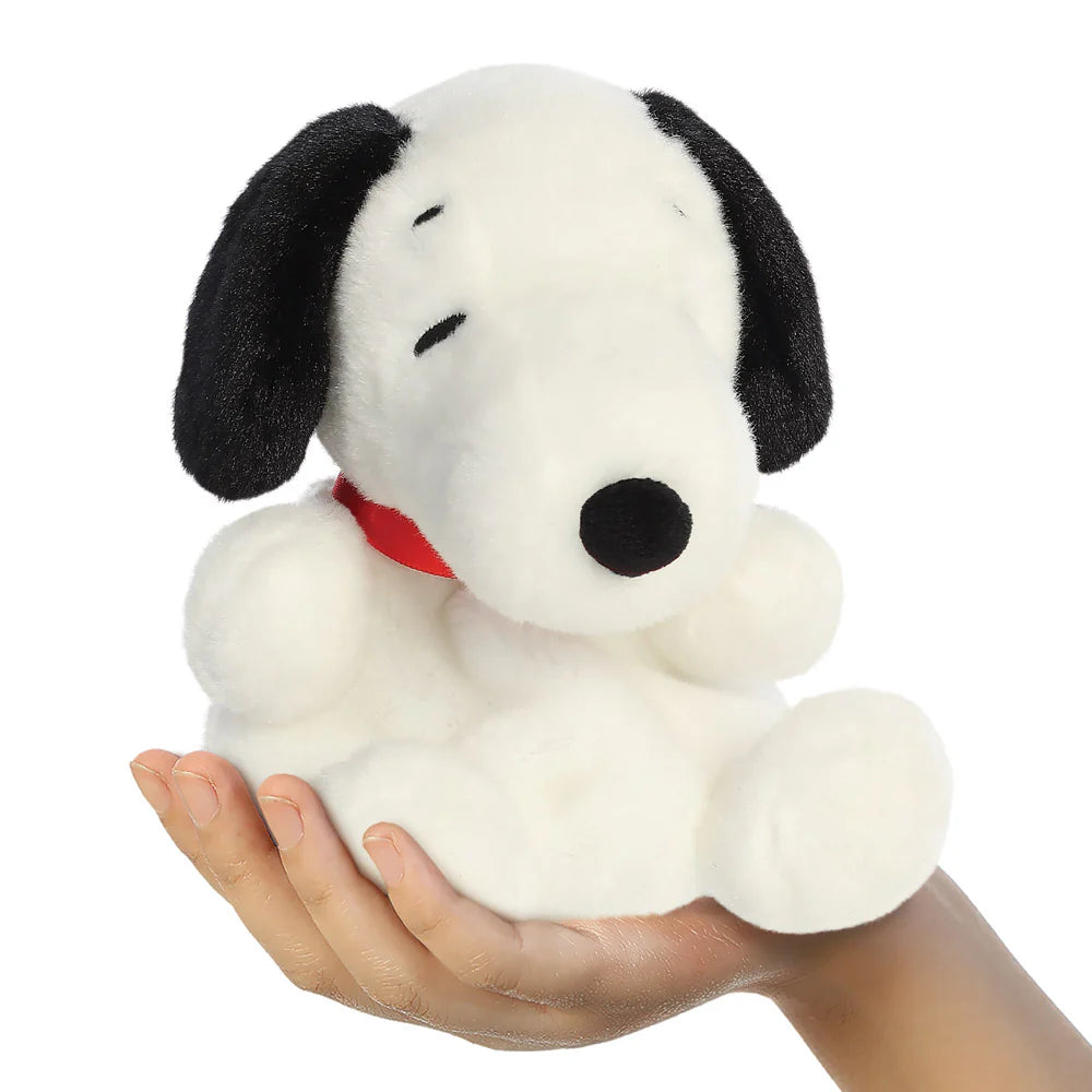 peanuts-snoopy-plush-toy