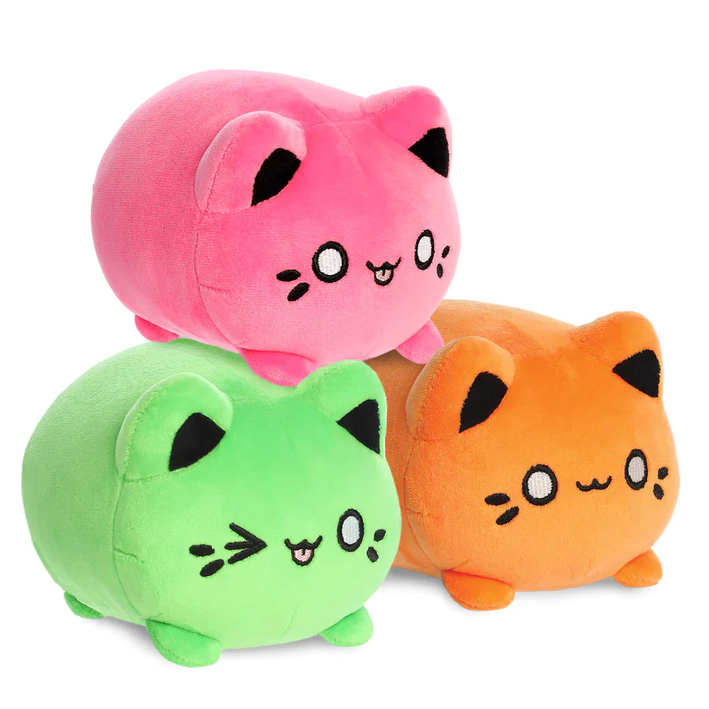 tasty-peach-kawaii-plush-toy